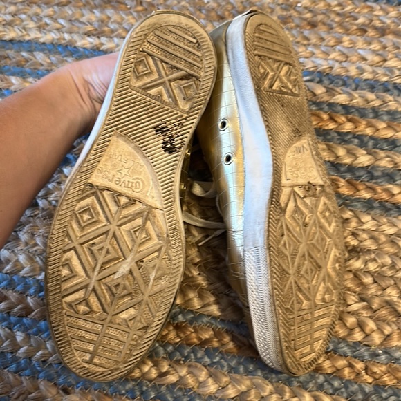 Gold leather converse - Picture 3 of 3